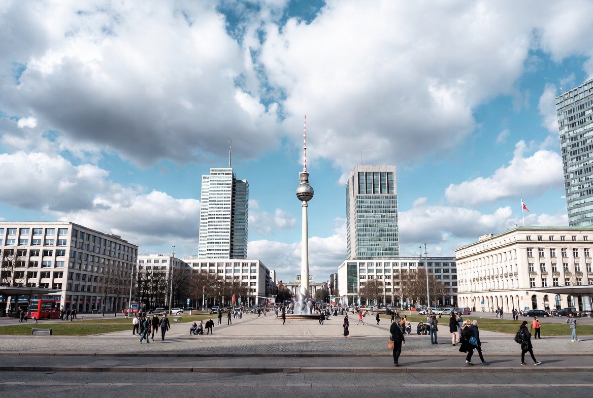 Professionals in Residence Scholarship